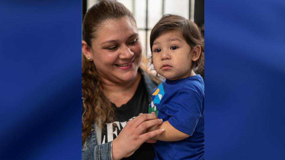 代生产子费用，性生活后出血谨防宫颈癌“作怪”